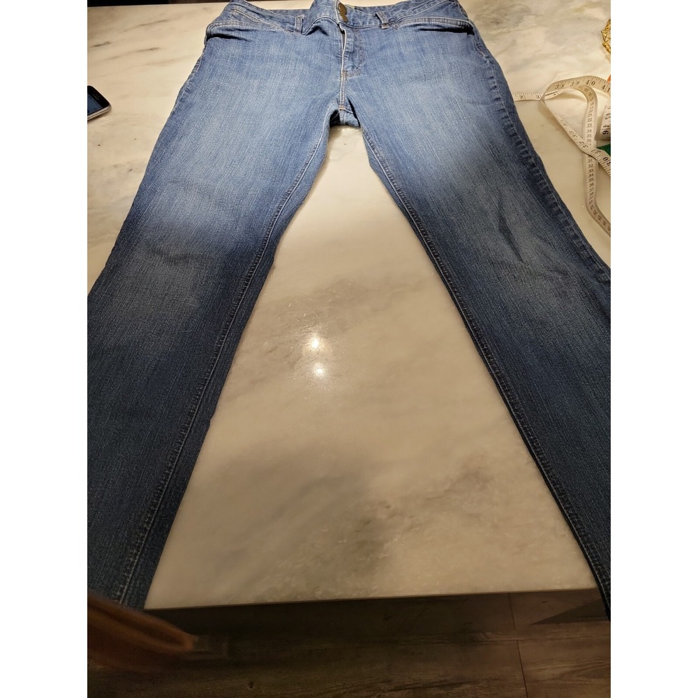 LRL Lauren Jeans Co. Womens Size 12 Dark Wash Mid Rise Straight‎ Leg 5 Pocket - Picture 2 of 5